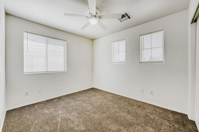 Building Photo - 2 Story 4 Bedroom Home In Henderson