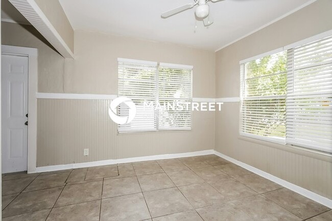 Building Photo - 3 Bedroom Pet-Friendly Home in West Palm Beach, FL with Main Street Renewal