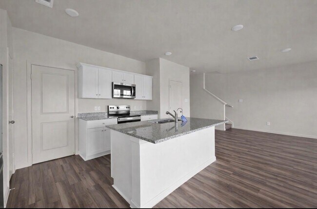 Building Photo - 25211 Brookstone Wy