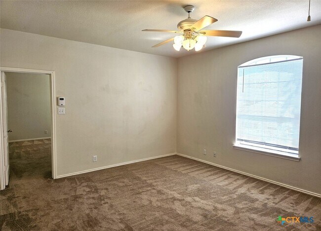 Building Photo - 237 Tapwood Ln
