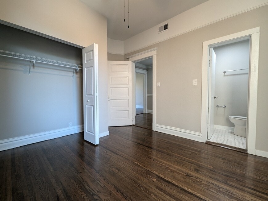 Building Photo - 3824 N Fremont