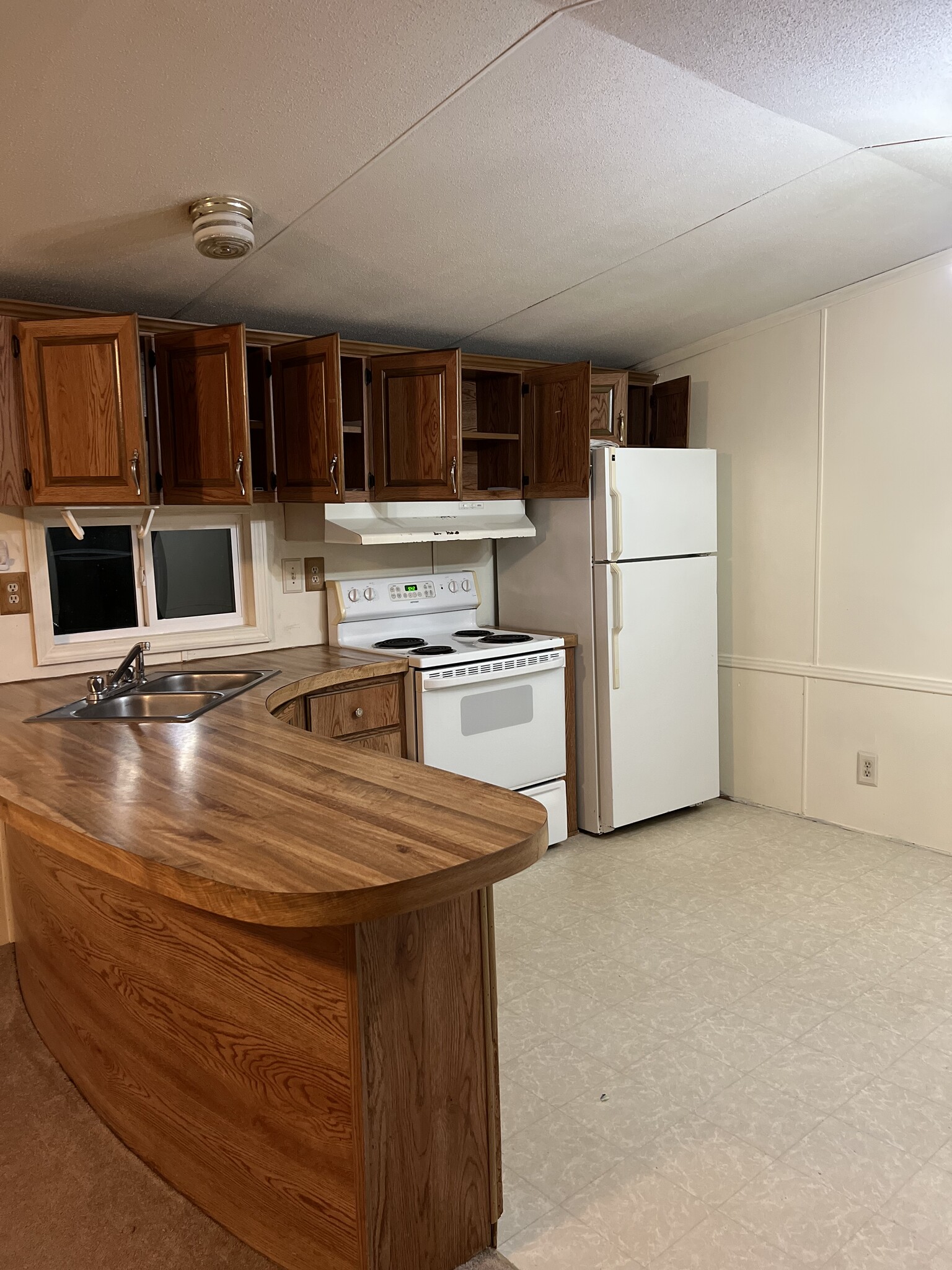 Building Photo - 9 West Rd