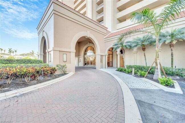 Building Photo - 6585 Nicholas Blvd