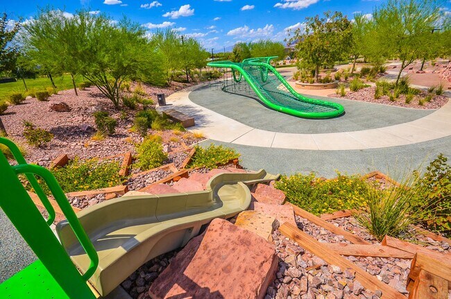 Building Photo - 3 bedroom House with a loft and solar panels