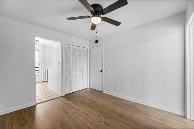 Building Photo - 258 9th St