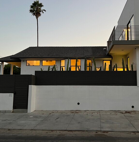 Building Photo - 2853 Denby Ave