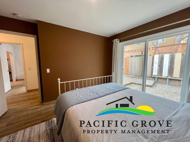 Building Photo - Furnished Single Family Home in Pacific Gr...