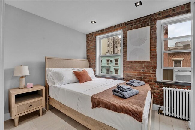 Building Photo - 120 Mulberry St