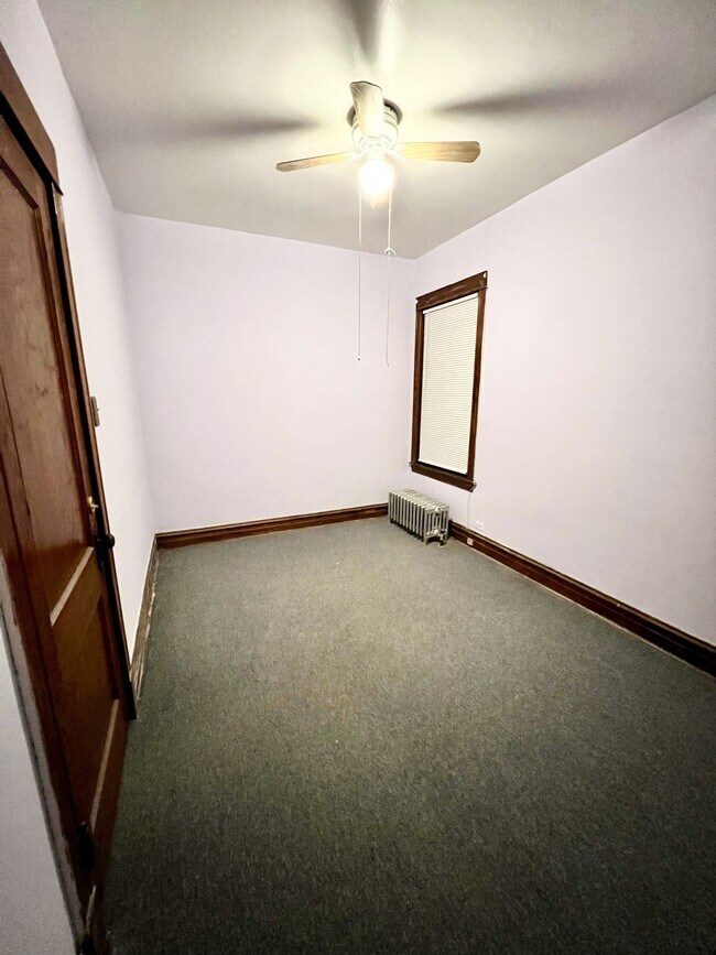 Bedroom 1 - 1434 N Ridgeway Ave