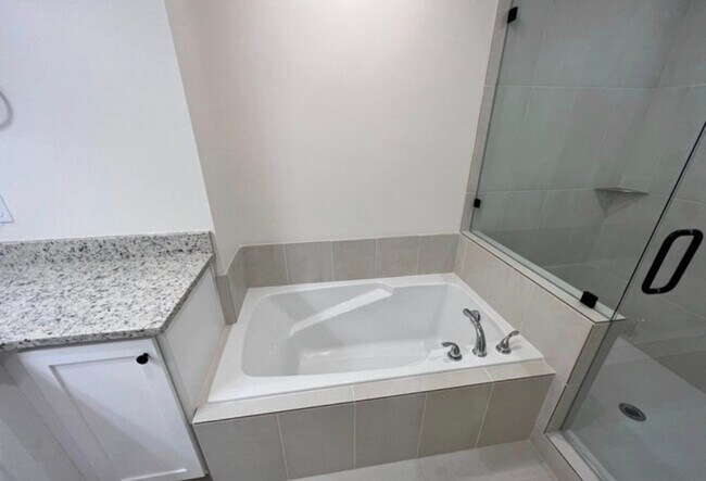 Building Photo - 383 S 650 E