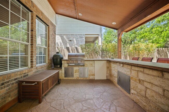 Building Photo - 6915 Gentle Oak Dr