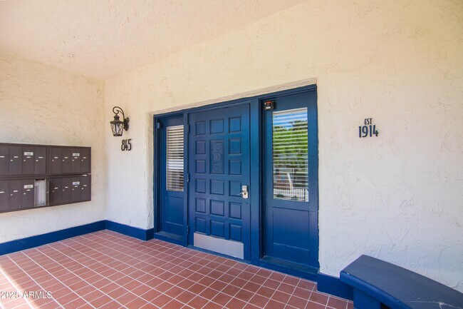 Building Photo - 845 N 2nd Ave