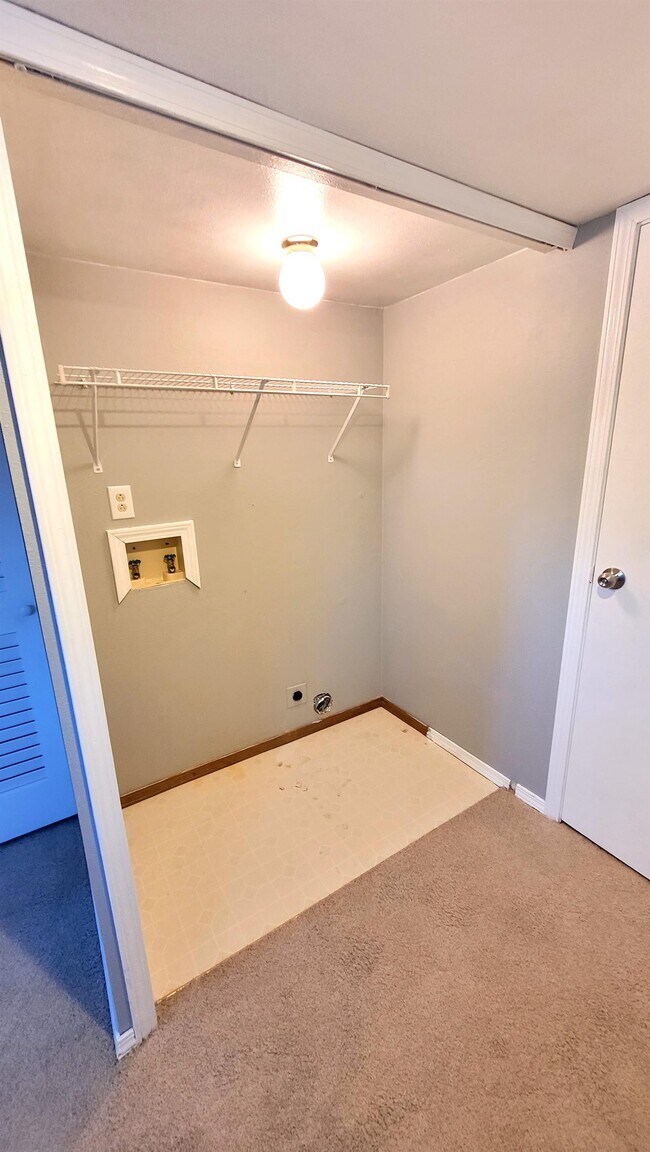 Building Photo - 2510 Covington Pl