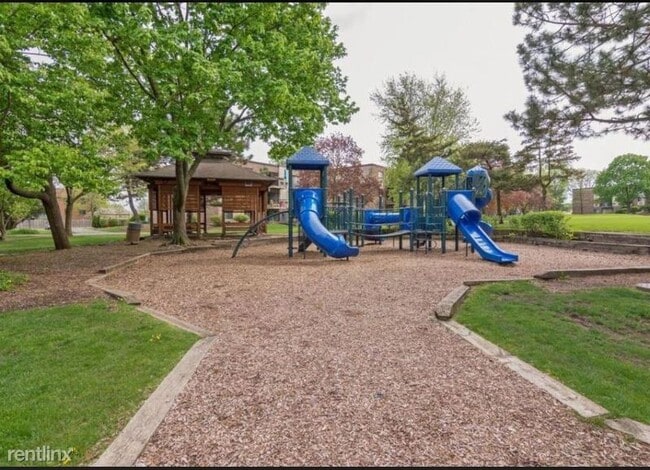 Building Photo - 1 br, 1 bath Condo - 1461 N Winslowe Dr