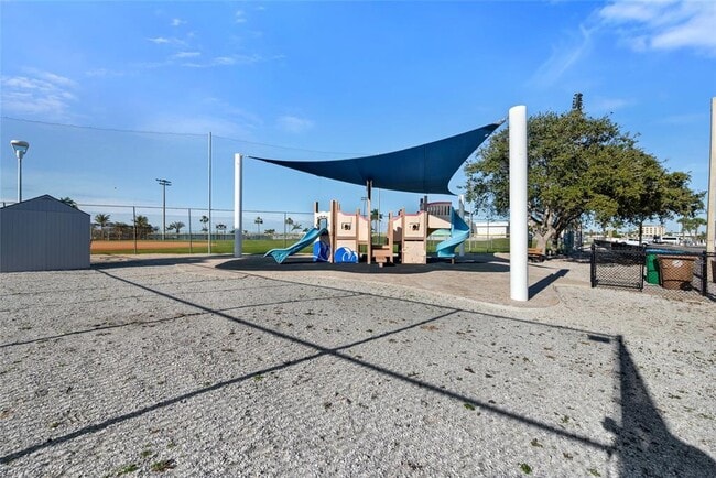 Building Photo - 240 Medallion Blvd