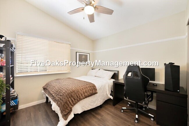 Building Photo - 531 Rowlands Ct
