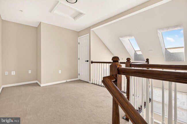 Building Photo - 6126 Madison Crest Ct
