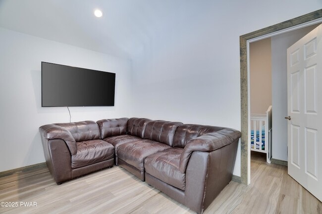 Building Photo - 1121 Cobblewood Rd