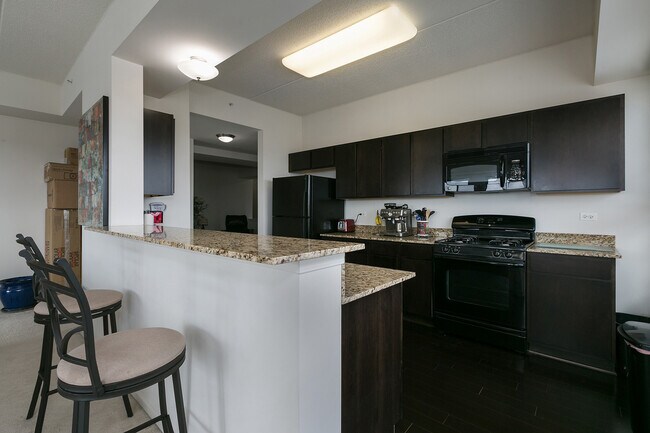 Building Photo - 6420 Double Eagle Dr