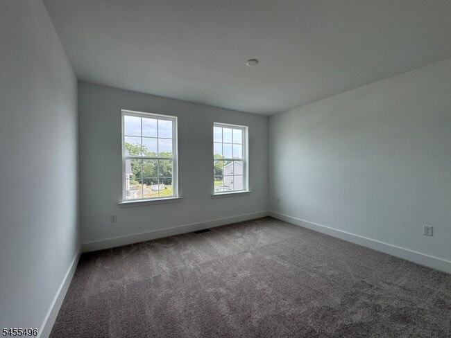 Building Photo - 71 Eastwood Ter