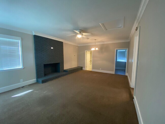 Building Photo - 624 N 34th St