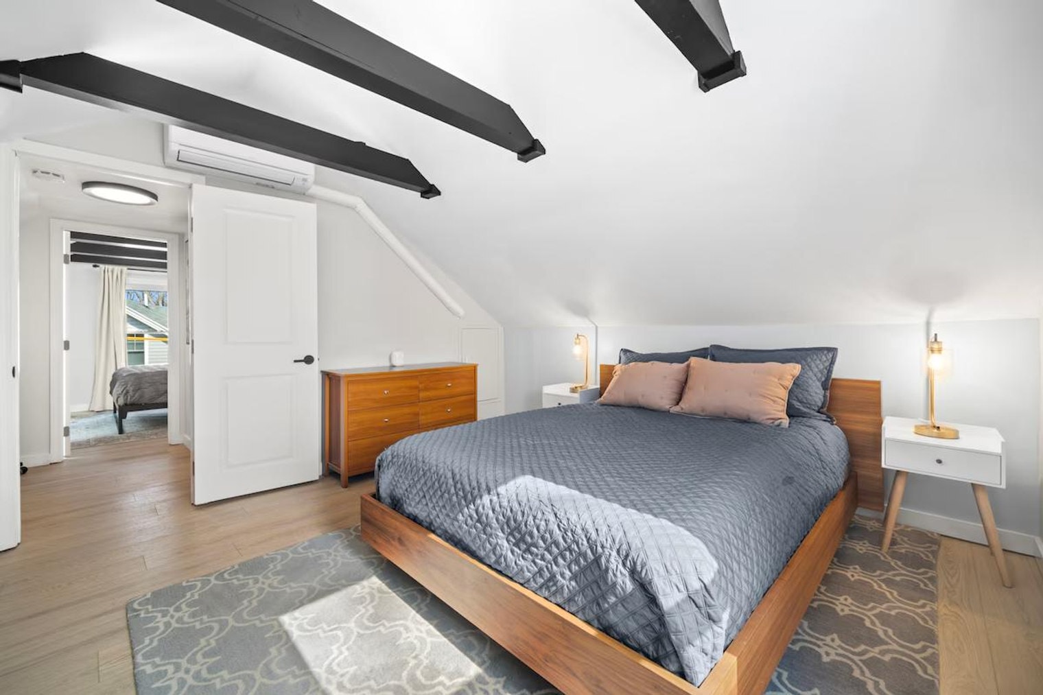 Building Photo - 105 Paul Gore St