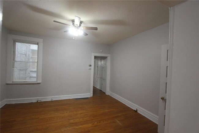 Building Photo - 3502 Arsenal St