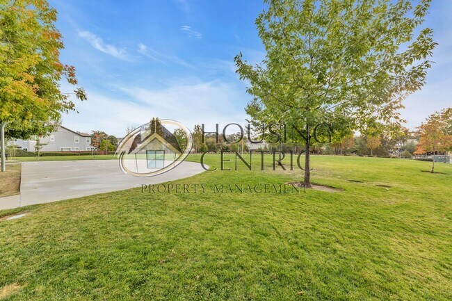 Building Photo - Exceptional Newer Construction Executive Rental in El Dorado Hills
