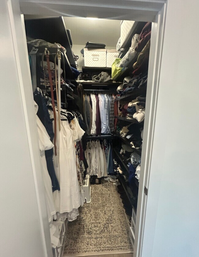 Building Photo - 4111 N Western Ave