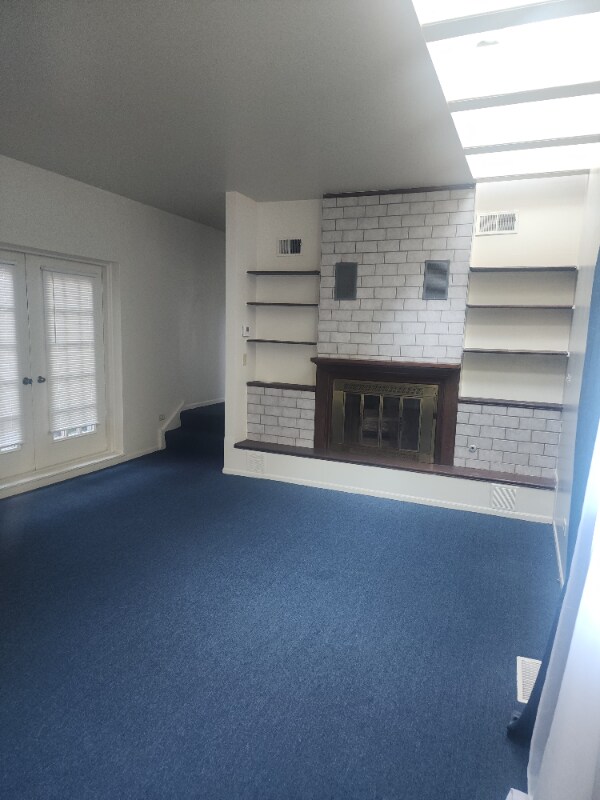 Building Photo - 12832 Mozart St