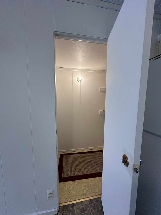 Building Photo - 12th Avenue Court