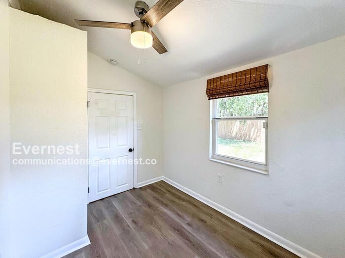 Building Photo - 2004 E Ellicott St