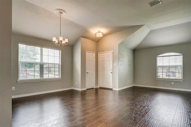 Building Photo - 2700 Dawn Spring Dr