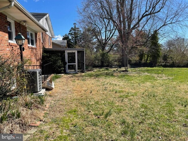 Building Photo - 6711 Beddoo St
