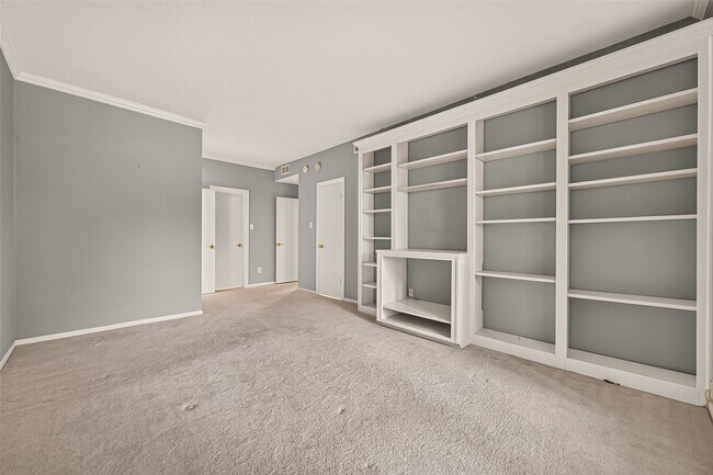 Building Photo - 1201 Bering Dr