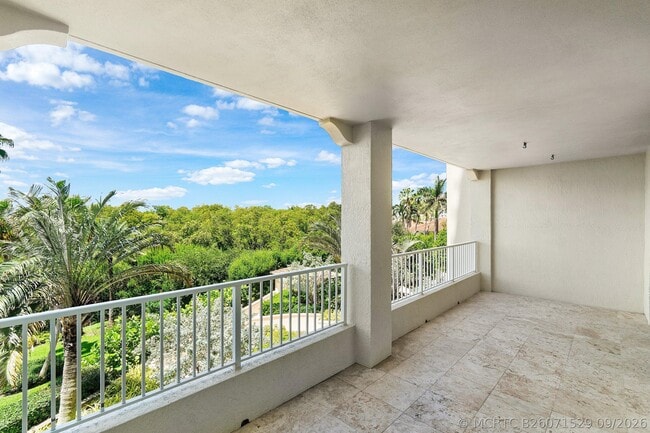Building Photo - 3720 S Ocean Blvd