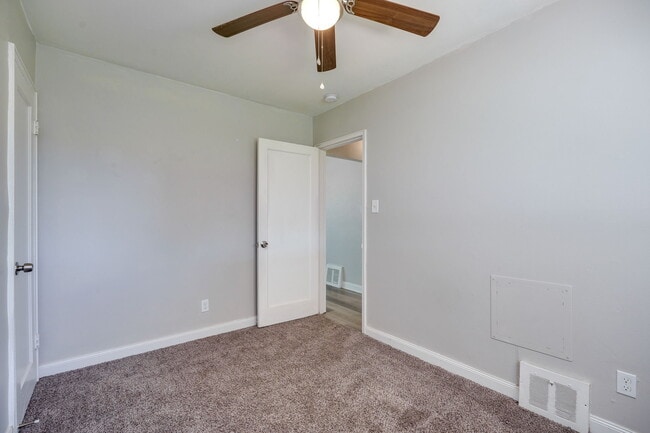 Building Photo - 346 Lawver Ln