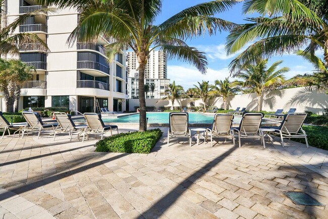 Building Photo - 5380 N Ocean Dr