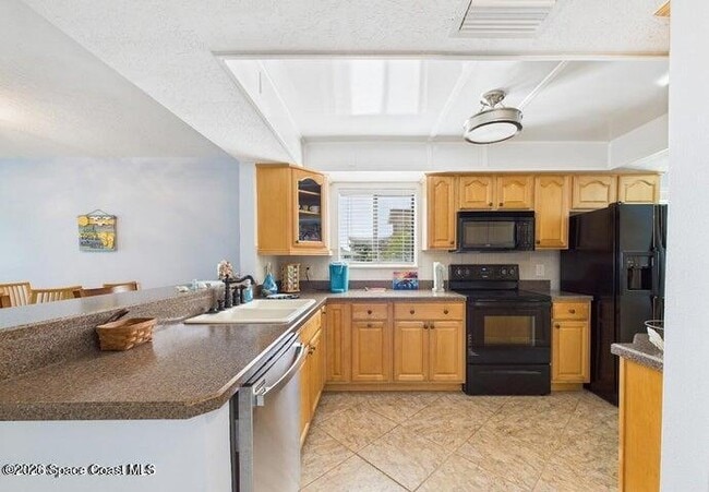 Building Photo - 1305 S Atlantic Ave