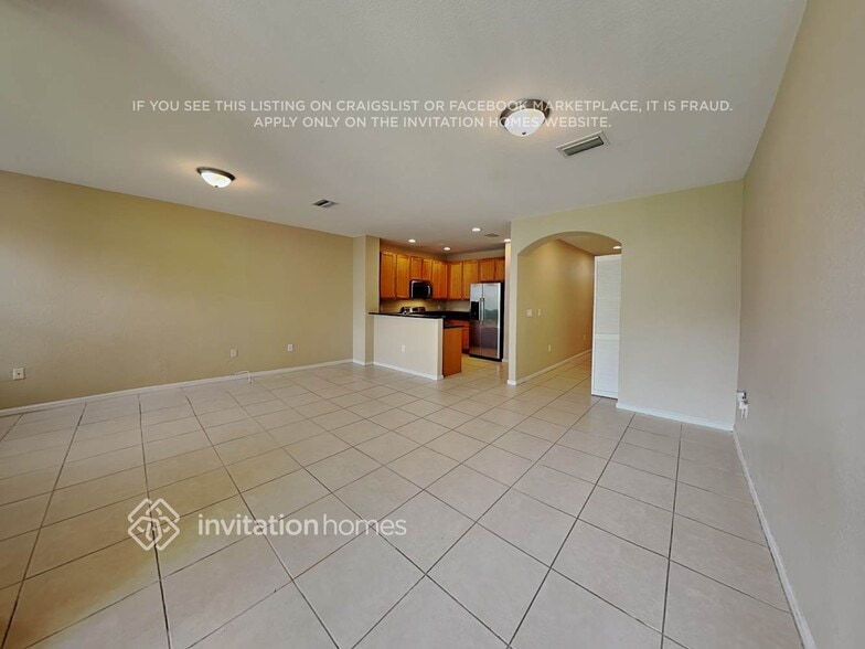 Building Photo - 251 Las Brisas Cir