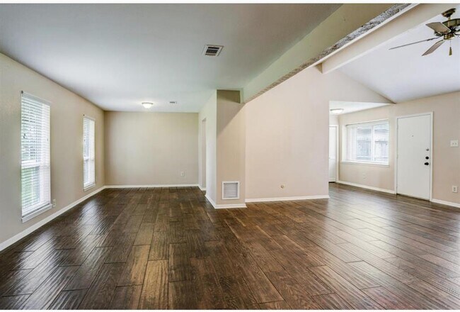 Building Photo - 13822 Wickersham Ln