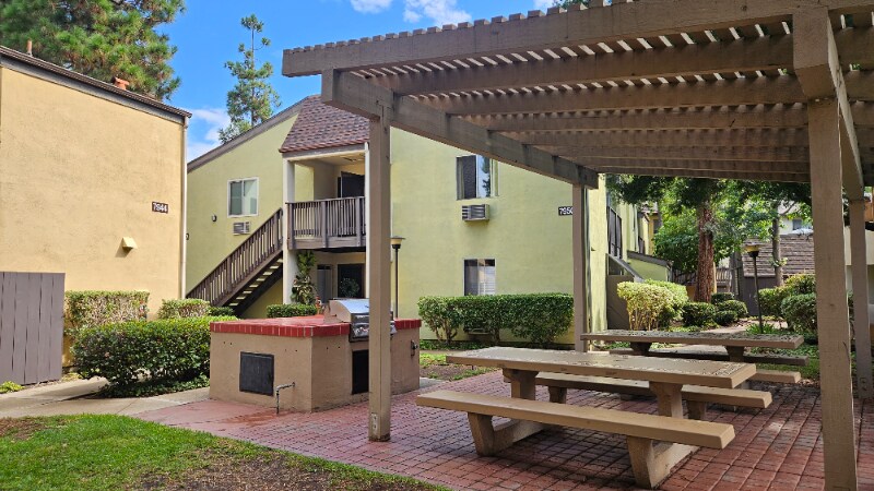 Building Photo - 7964 Mission Center Ct
