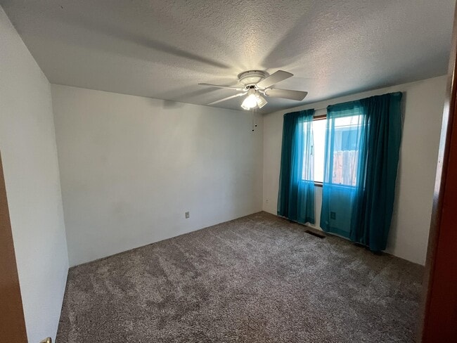 Building Photo - 3030 Bron Cir