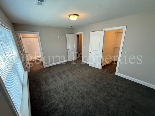Building Photo - 500 N Dunleith Ave