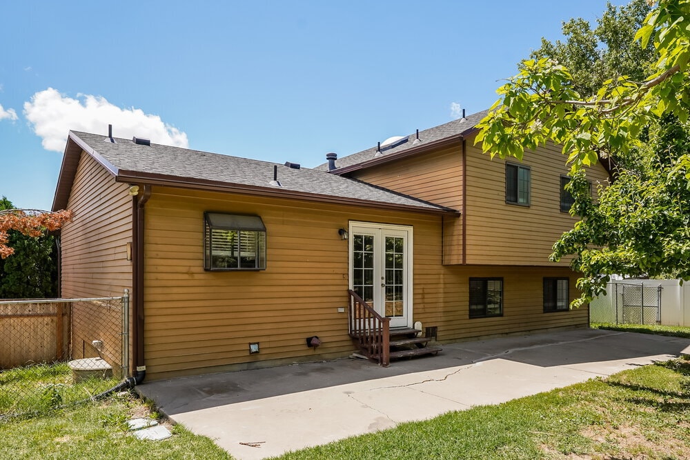 Building Photo - 149 N 400 W