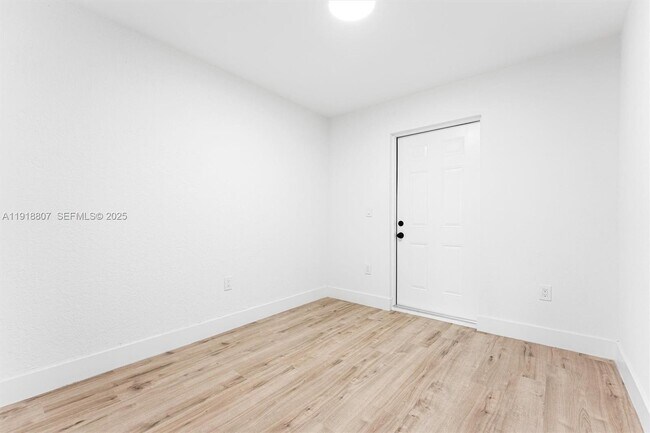 Building Photo - 9720 NW 24th Pl