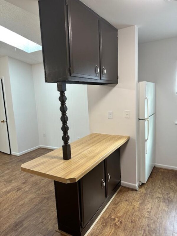 Building Photo - 415 N Oceana Blvd