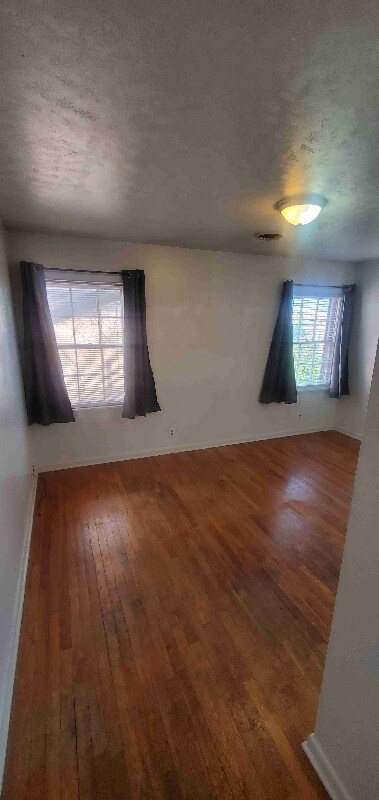 Building Photo - 202 E Washington St