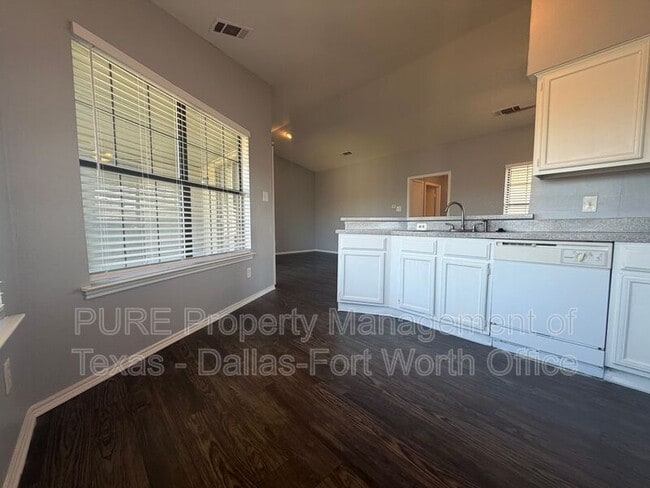 Building Photo - 806/203 Castleglen Drive