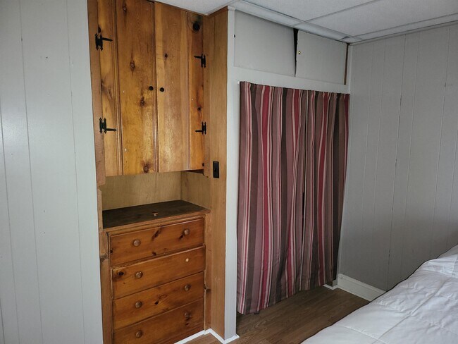 Building Photo - 139 N Seton Ave